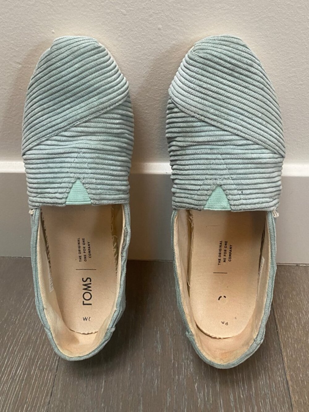 TOMS Light Aqua Teal Corduroy Slip On Alpargatas Women’s Size 8 Shoes Flats